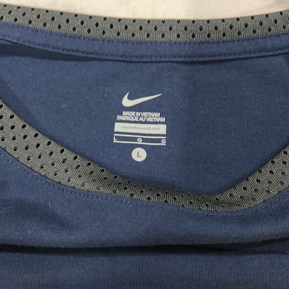 Women’s Nike Michigan Short Sleeve Shirt - Picture 3 of 5